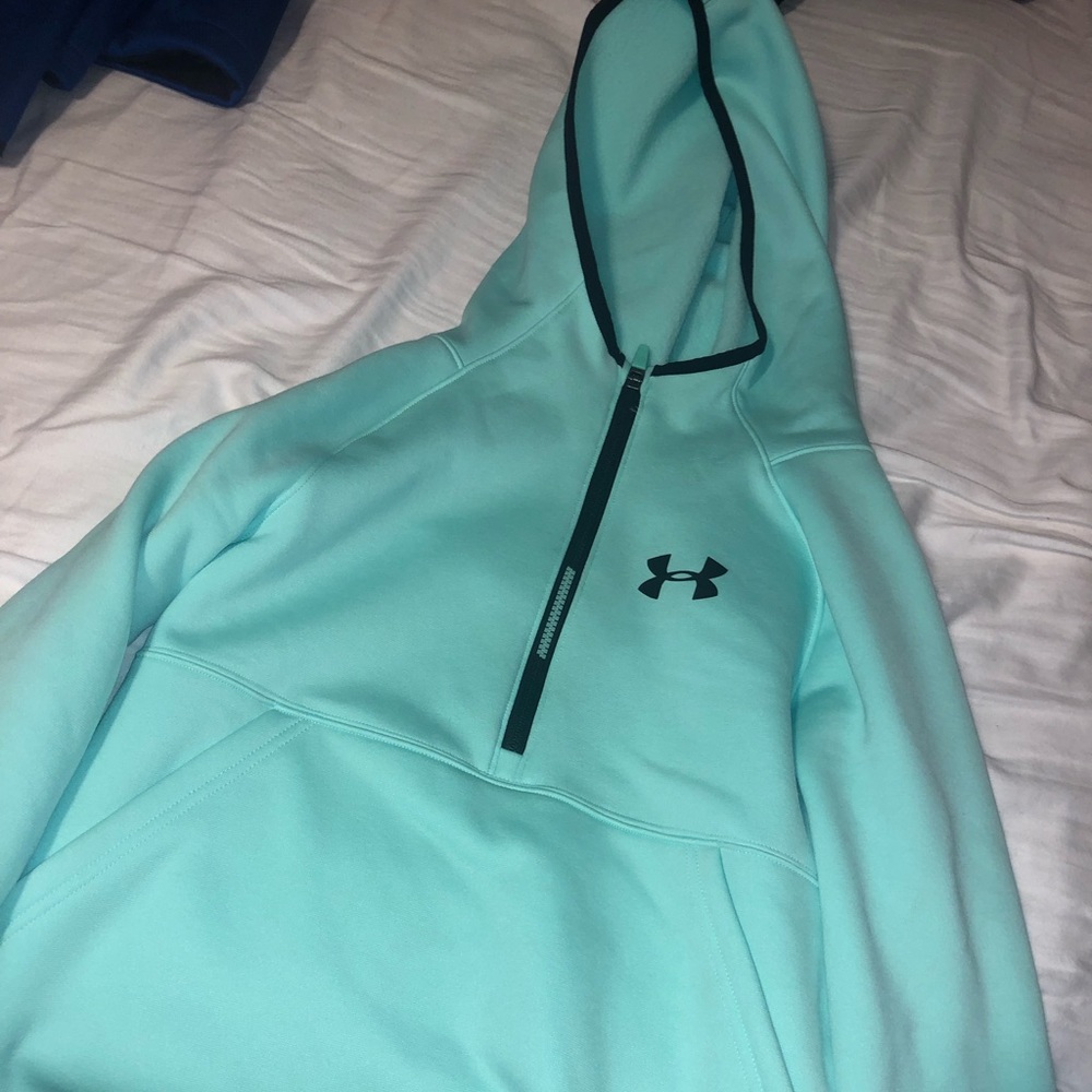 Underarmour long sleeve half zip